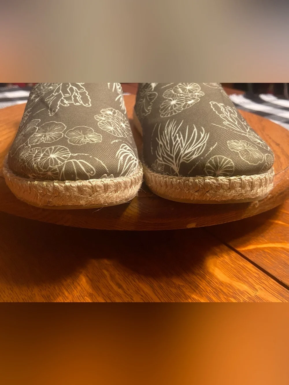 Vionic Beach Laguna Seaweed Coral Print Espadrille. Podiatrist designed.